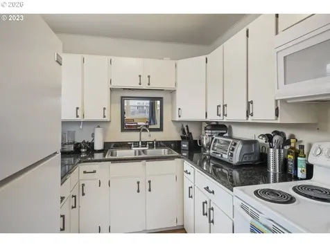 830 S 7th Street Cottage Grove OR 97424