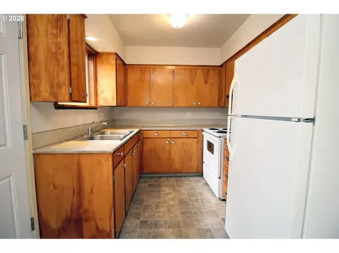 1630 1632 NE 81st Avenue Portland OR 97213