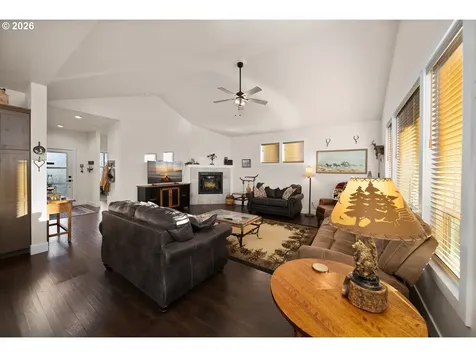 465 SE Sumner Drive Prineville OR 97754