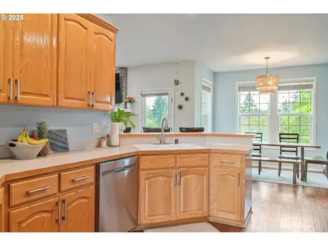 1433 Travis Street Kelso WA 98626