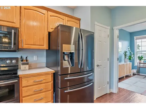 1433 Travis Street Kelso WA 98626