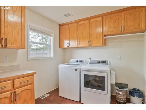 1433 Travis Street Kelso WA 98626
