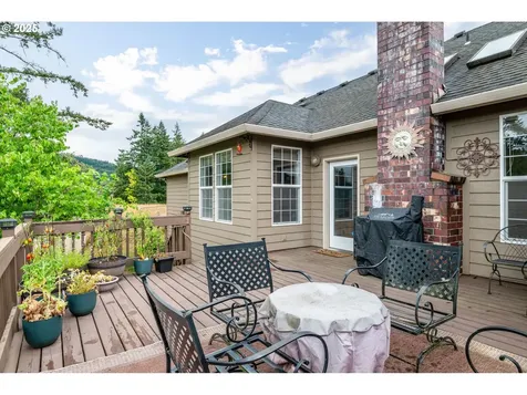 1433 Travis Street Kelso WA 98626