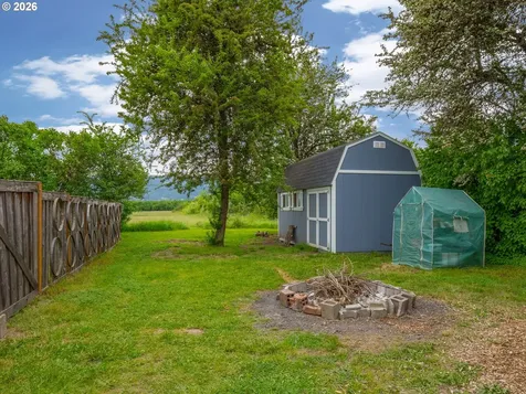 24305 NE Highway 240 Newberg OR 97132
