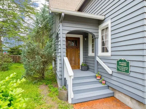 24305 NE Highway 240 Newberg OR 97132