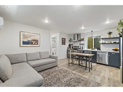 2897 SE Sherman Street Portland OR 97214