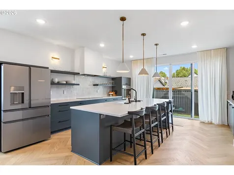 2897 SE Sherman Street Portland OR 97214