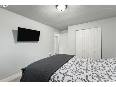 410 SW Ivy Road Estacada OR 97023
