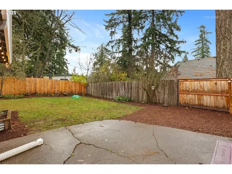 410 SW Ivy Road Estacada OR 97023