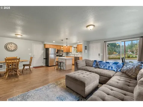 410 SW Ivy Road Estacada OR 97023