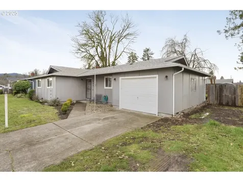 402 S 44th Street Springfield OR 97478