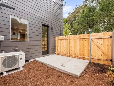 1814 SE 37th Avenue Portland OR 97214
