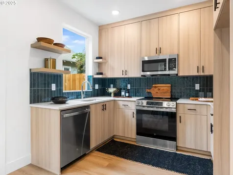 1814 SE 37th Avenue Portland OR 97214