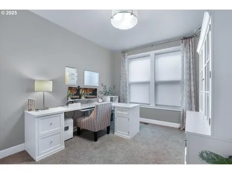 16930 SW Ledgestone Drive Beaverton OR 97007