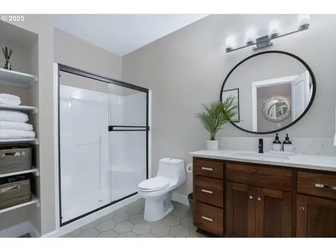 16930 SW Ledgestone Drive Beaverton OR 97007