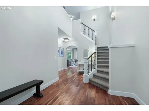 16930 SW Ledgestone Drive Beaverton OR 97007