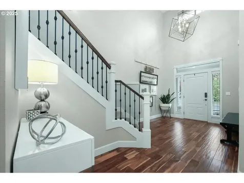 16930 SW Ledgestone Drive Beaverton OR 97007