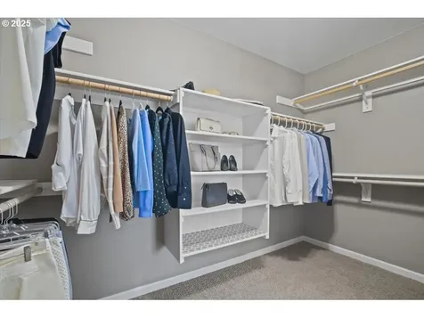 16930 SW Ledgestone Drive Beaverton OR 97007