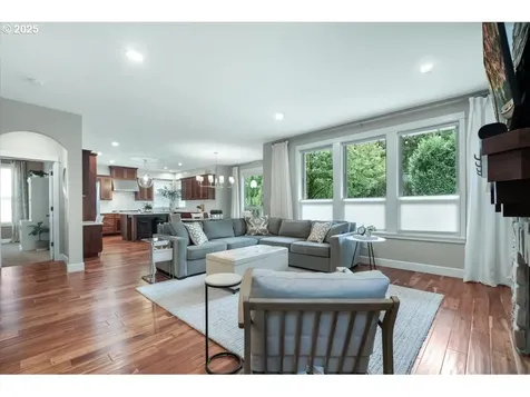 16930 SW Ledgestone Drive Beaverton OR 97007