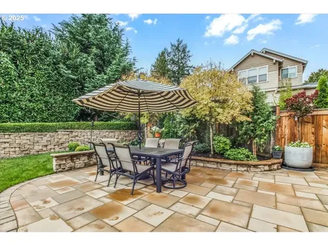 16930 SW Ledgestone Drive Beaverton OR 97007