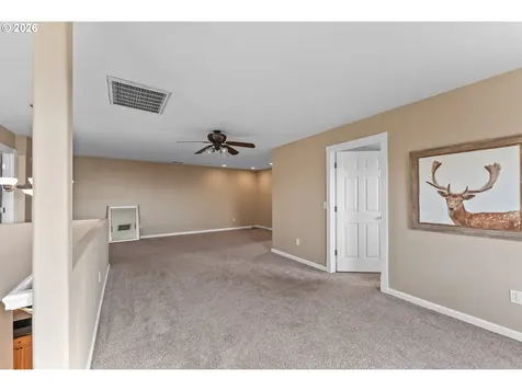 3257 NE Follett Street Roseburg OR 97470