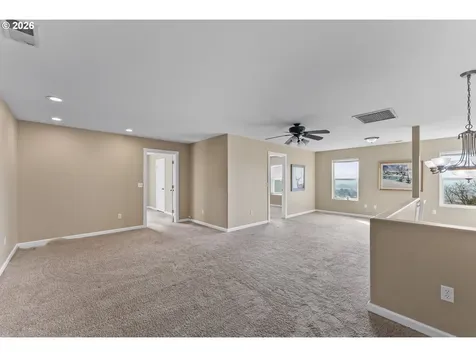 3257 NE Follett Street Roseburg OR 97470