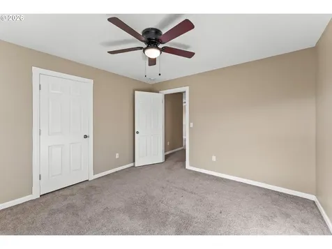 3257 NE Follett Street Roseburg OR 97470