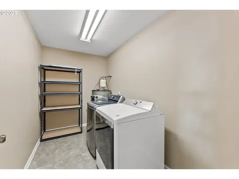 3257 NE Follett Street Roseburg OR 97470