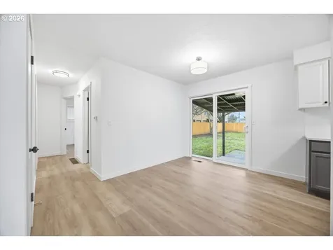 4528 SE 111th Avenue Portland OR 97266