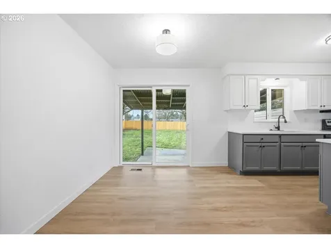 4528 SE 111th Avenue Portland OR 97266