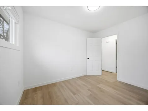 4528 SE 111th Avenue Portland OR 97266