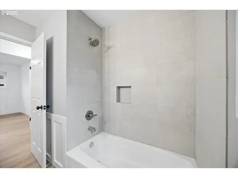 4528 SE 111th Avenue Portland OR 97266
