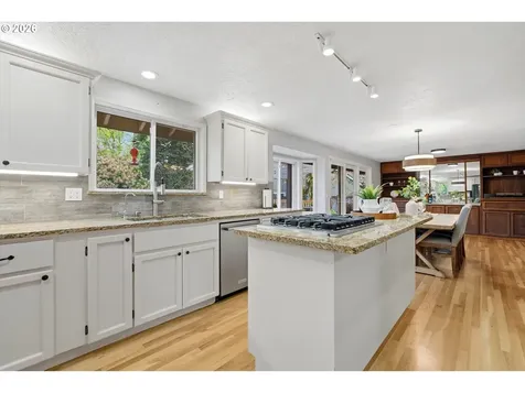 14400 NW Oakhills Drive Beaverton OR 97006