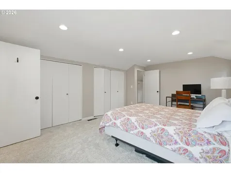 14400 NW Oakhills Drive Beaverton OR 97006