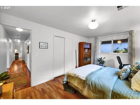 2035 Buck Street Eugene OR 97405
