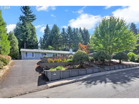 2035 Buck Street Eugene OR 97405