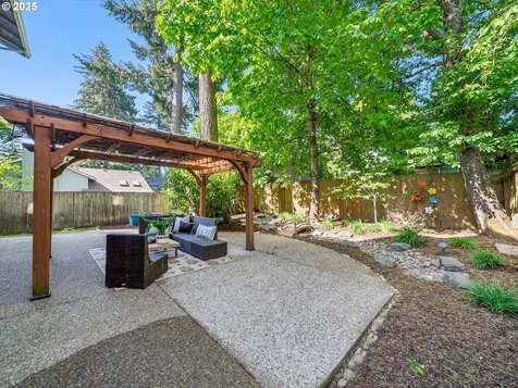 7998 SW Kelso Court Portland OR 97224