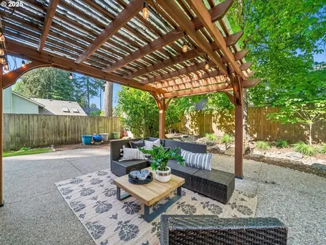 7998 SW Kelso Court Portland OR 97224