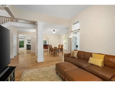 10748 SW Oriole Circle Beaverton OR 97007