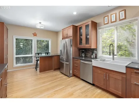 10748 SW Oriole Circle Beaverton OR 97007