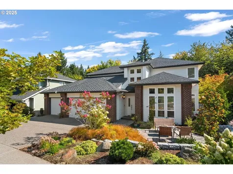 10748 SW Oriole Circle Beaverton OR 97007