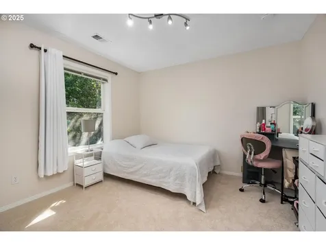 10748 SW Oriole Circle Beaverton OR 97007