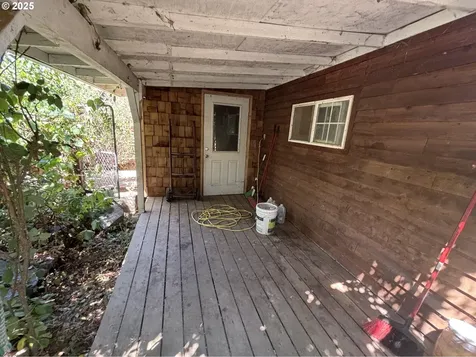 1931 Sleepy Hollow Loop Grants Pass OR 97527