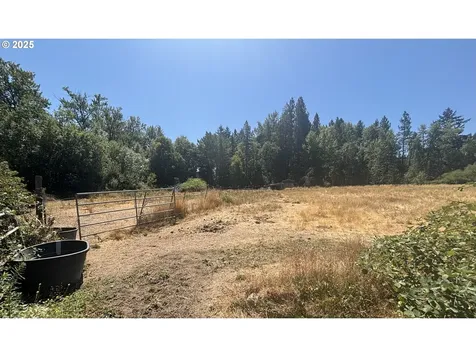 1931 Sleepy Hollow Loop Grants Pass OR 97527