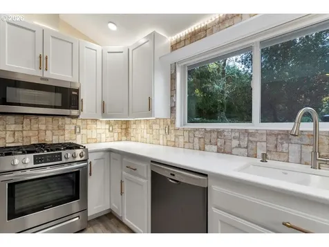 199 SW The Pines Drive Depoe Bay OR 97341