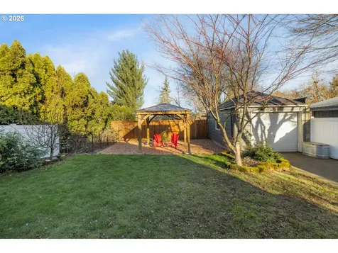 4231 SE Long Street Portland OR 97206