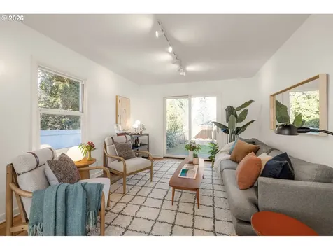 4231 SE Long Street Portland OR 97206