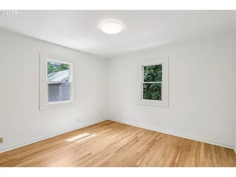 1816 N Jarrett Street Portland OR 97217