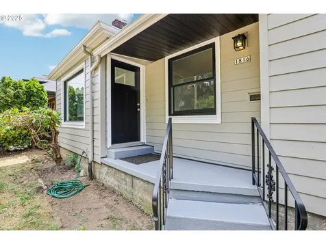 1816 N Jarrett Street Portland OR 97217