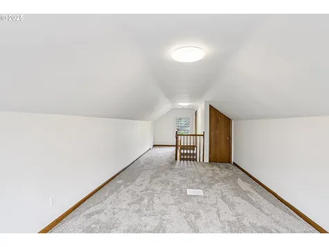 1816 N Jarrett Street Portland OR 97217